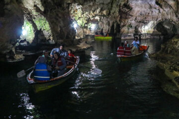 Grotte de Saholan, une belle grotte d'eau dans le nord-ouest de l'Iran