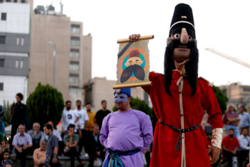 La septième journée du Festival de théâtre de marionnettes de Mobarak 