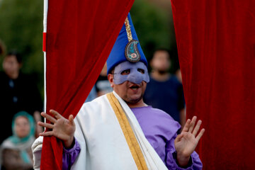 La septième journée du Festival de théâtre de marionnettes de Mobarak 