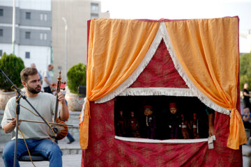 VII día del Festival de Teatro con Títeres “Teherán-Mobarak”