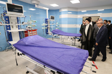 821 lits dans 63 000 m2 : Téhéran inaugure son deuxième plus grand hôpital moderne  