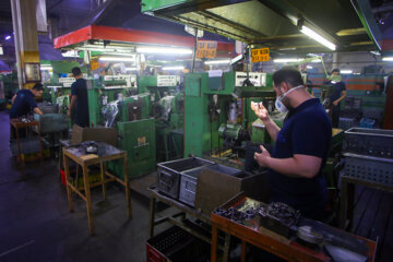 تسهیلات، مطالبه اصلی تولیدکنندگان کردستانی از مسئولان +فیلم