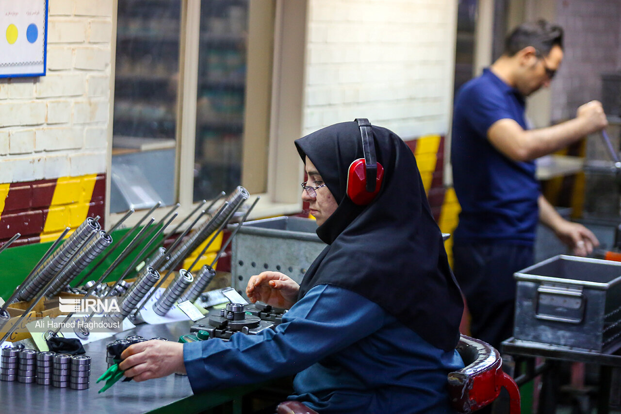 کاهش نرخ بیکاری زنان و جوانان در اصفهان