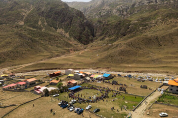 Lutte traditionnelle Locho, un domaine traditionnel des sports Pahlavani pratiqués dans le nord de l’Iran 