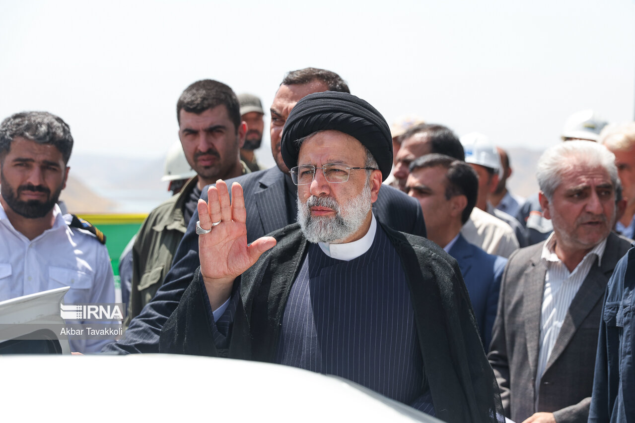 رییس جمهور: کارخانه پتروشیمی گچساران مصداق هنر مقاومت در برابر تحریم هاست رییس جمهور: کارخانه پتروشیمی گچساران مصداق هنر مقاومت در برابر تحریم هاست