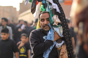 Iran-Muharram 2024 : le rituel traditionnel d’« Alam Bandan » au Khorasan du sud