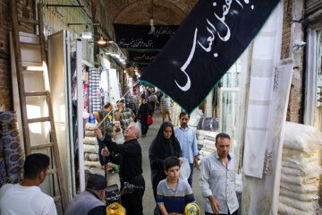 سیاهپوش شدن بازار تاریخی تبریز