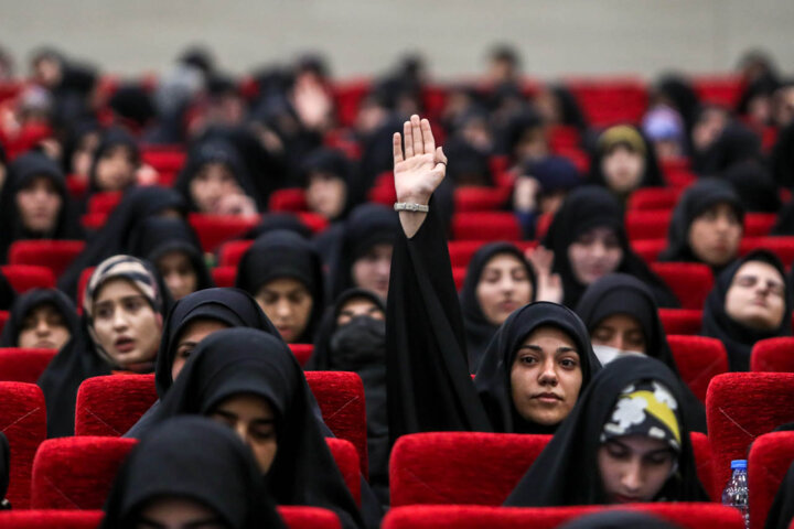نقش کلیدی زنان در بخشهای مختلف جامعه/انقلاب اسلامی بانوان را وارد اجتماع کرد
