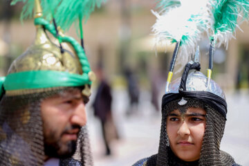 حرکت نمادین کاروان امام حسین (ع) در شهر زنجان