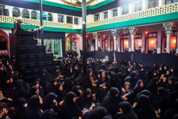 La cérémonie de deuil de Muharram à la maison Bonakdar à Ispahan 