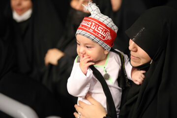 عزاداری شب تاسوعا با حضور مقام معظم رهبری + عکس 2