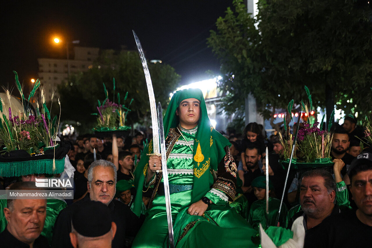 مشعل گردانی در دولت آباد