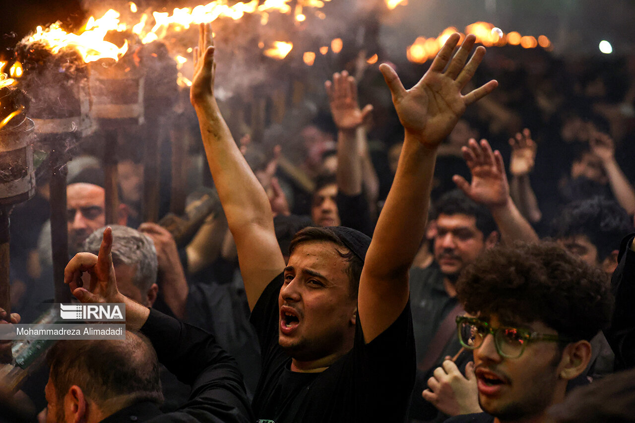 مشعل گردانی در دولت آباد