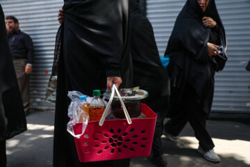 La distribution de Halva gratuits à l'occasion de Muharram à Téhéran 