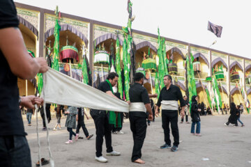 En Yazd recuerdan el día de Tasua 