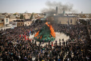 Tent-burning ceremony on Ashura Day held in Iran’s Kashan