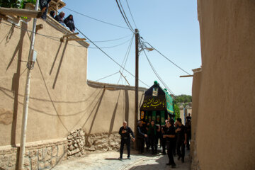 "تعزیه خوانی و نخل گردانی در روستای تیدجان"