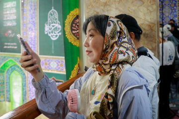 Les voyageurs étrangers à Yazd assistent aux rituels de deuil de Muharram 2023