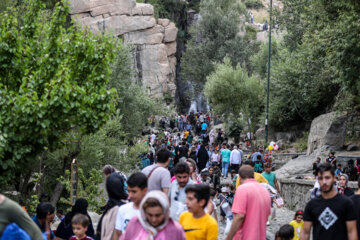 La cascade de Ganjnameh dans la province de Hamadān une destination idéale pour fuir la canicule 