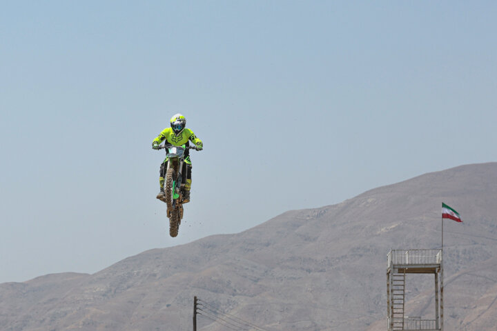 ناظمی: به جنگی نابرابر در مسابقات جهانی موتورکراس میرویم