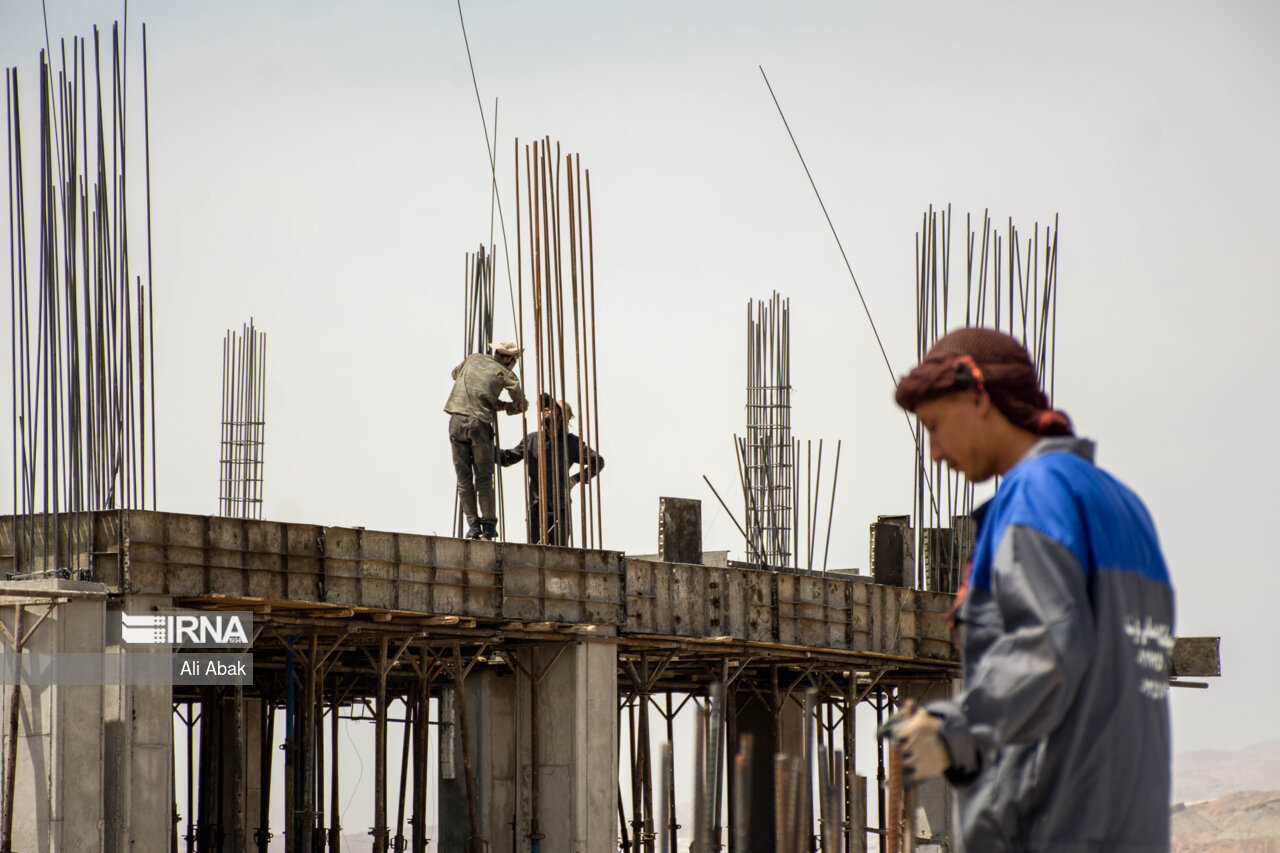مجلس با دوفوریت اصلاح قانون بیمه کارگران ساختمانی موافقت کرد