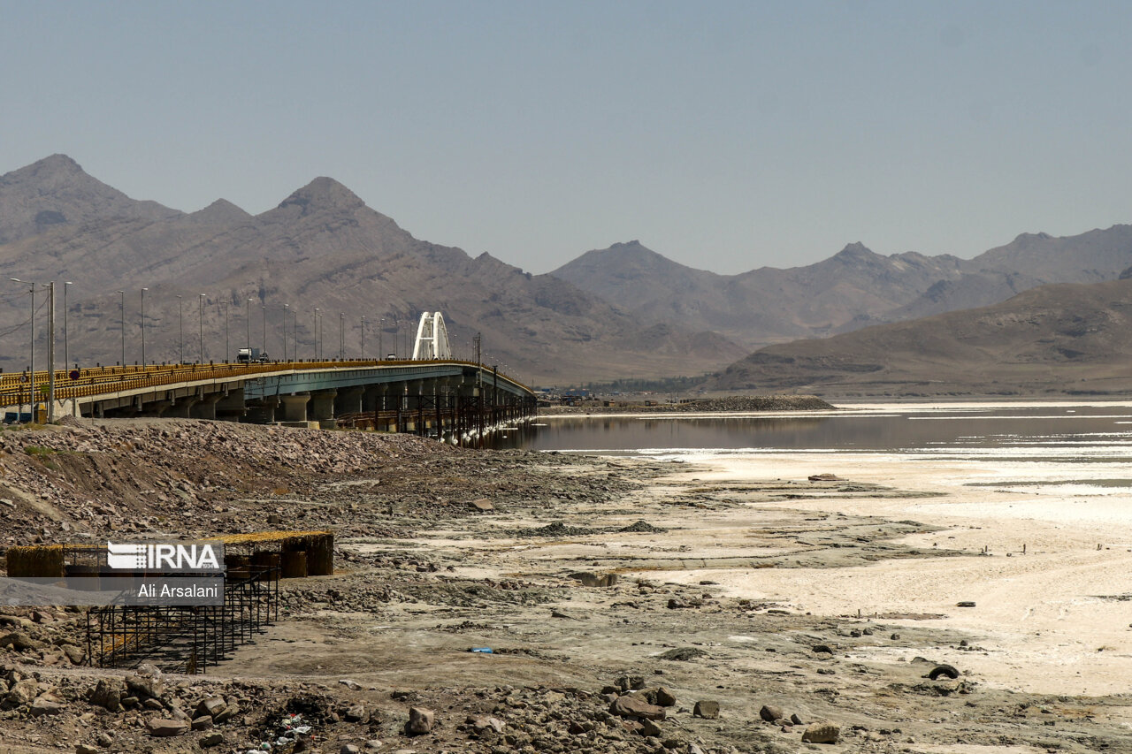 دبیر کارگروه ملی نجات دریاچه ارومیه: حق آبه دریاچه از سدها تأمین می‌شود