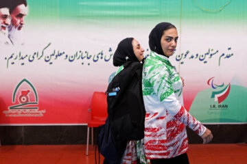 Volleyball assis : séance d'entraînement de l'équipe féminine d’Iran 