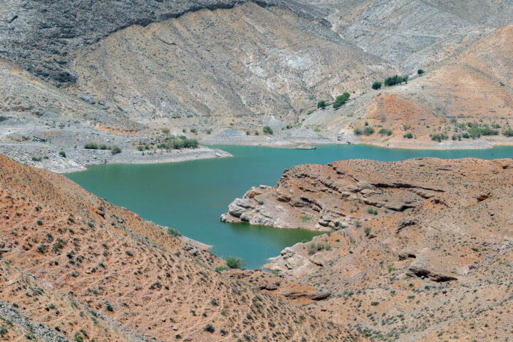 آسمان همچنان بخیل/ کارد بی‌آبی به استخوان سدهای خراسان رضوی رسید + فیلم