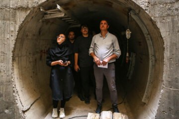 Des journalistes visitent le tunnel énergétique de Tabriz dans le nord-ouest de l'Iran