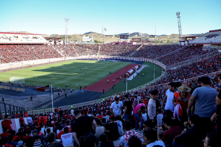پرسپولیس فاتح نبرد بزرگ؛ زور تراکتور و خمس به گلمحمدی نرسید