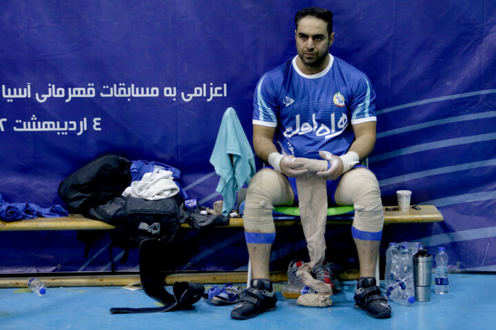 بازدید سرپرست وزارت ورزش از اردوی وزنه برداری