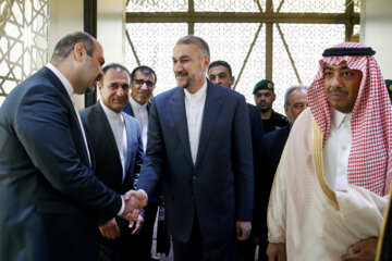 Visita del canciller Amir Abdolahian a Arabia Saudí 