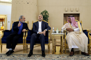 Visita del canciller Amir Abdolahian a Arabia Saudí ان