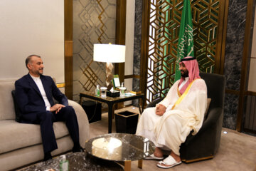 El segundo día de la visita del ministro de Exteriores iraní a Arabia Saudí
