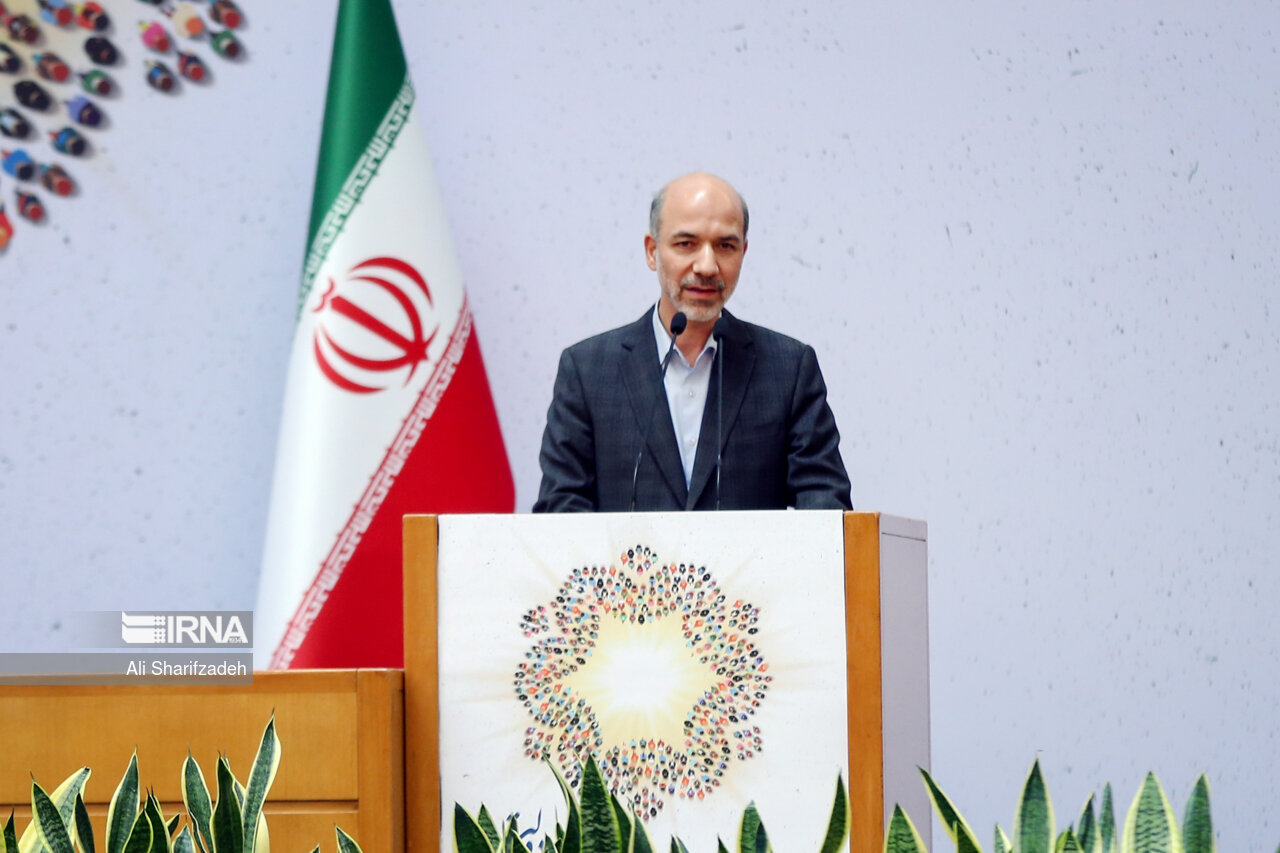 لزوم ارتقای بهرهوری برای پاسخگویی به افزایش تقاضای آب و برق لزوم ارتقای بهرهوری برای پاسخگویی به افزایش تقاضای آب و برق