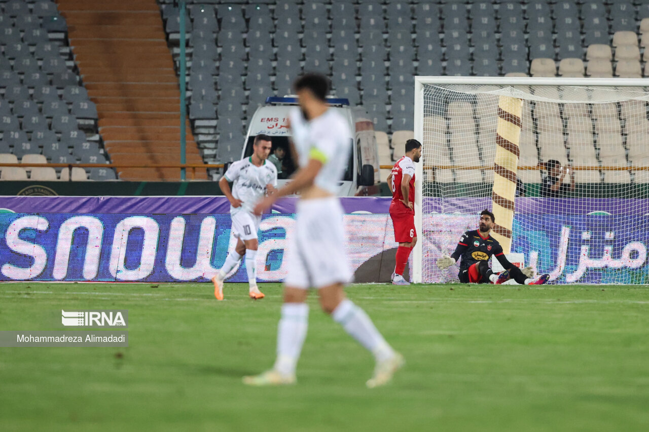 توقف پرسپولیس مقابل ذوب‌آهن؛ زوج رفیعی و بیرانوند صدر را از گل‌محمدی گرفتند