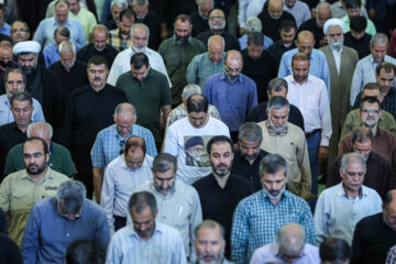Oración colectiva del en Teherán