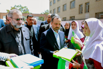 افتتاح دبستان دخترانه پروین با حضور «سید احسان خاندوزی» وزیر امور اقتصادی و دارایی در اراک