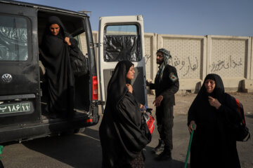 Peregrinos de Arabin cruzan frontera de Chazabe