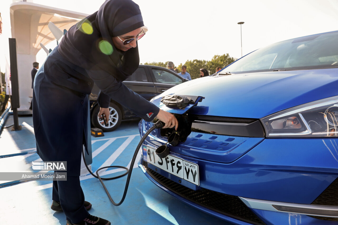 آغازی برای ورود خودروهای برقی به کرمان