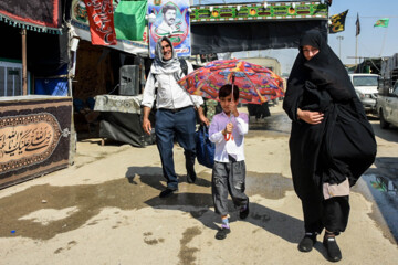 Les pèlerins d'Arbaeen à la frontière de Mehran