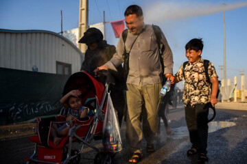 Les pèlerins d'Arbaeen à la frontière de Mehran