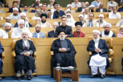 İran Cumhurbaşkanı Sünni Alim ve Örnek Şahsiyetleriyle Buluştu