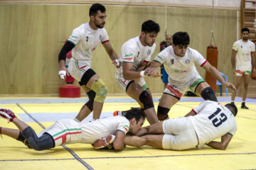 Campamento de entrenamiento de la selección iraní de Kabaddi