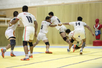 Campamento de entrenamiento de la selección iraní de Kabaddi