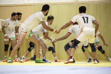 Campamento de entrenamiento de la selección iraní de Kabaddi
