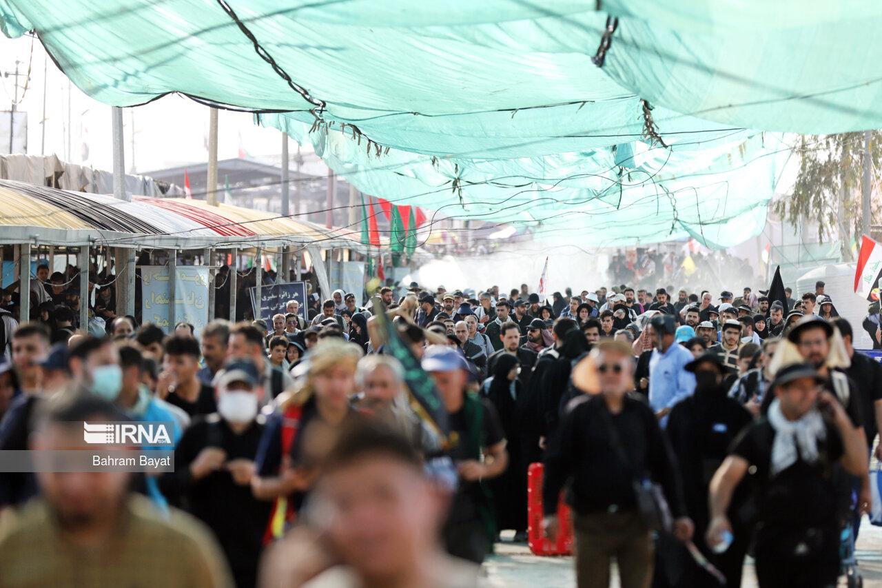 ۱۸۶ هزار زائر اربعین در شبانه روز گذشته از مرز مهران تردد کردند