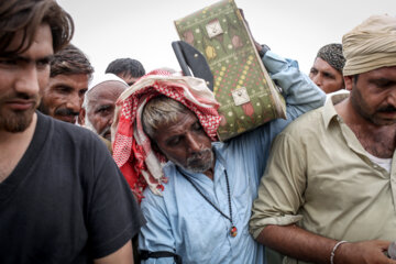 زائران پاکستانی اربعین در ورودی مرز ریمدان استان سیستان و بلوچستان