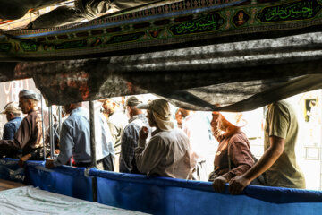Numerosos peregrinos cruzan frontera de Tamarchin para asistir al rito de Arbaín  