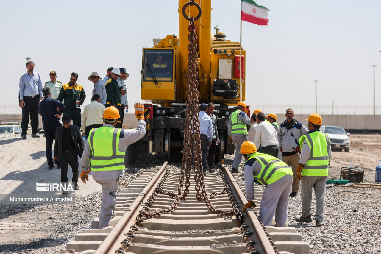 مزایای اتصال راه آهن ایران و عراق